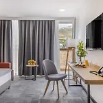 Hotel By President 4*