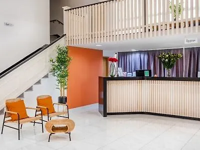 By President Ξενοδοχείο