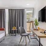 Hotel By President 4*