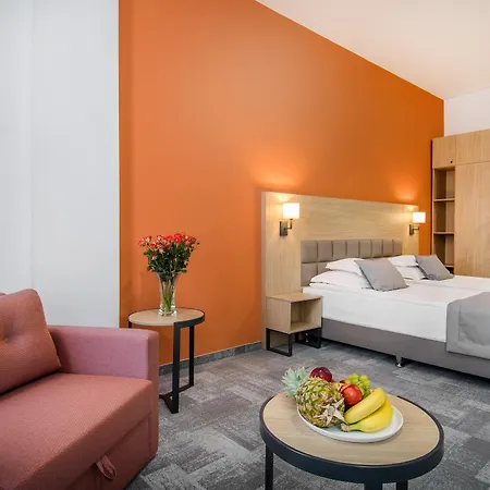 Hotell By President