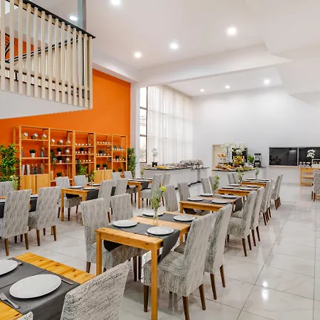 Hotel By President 4*